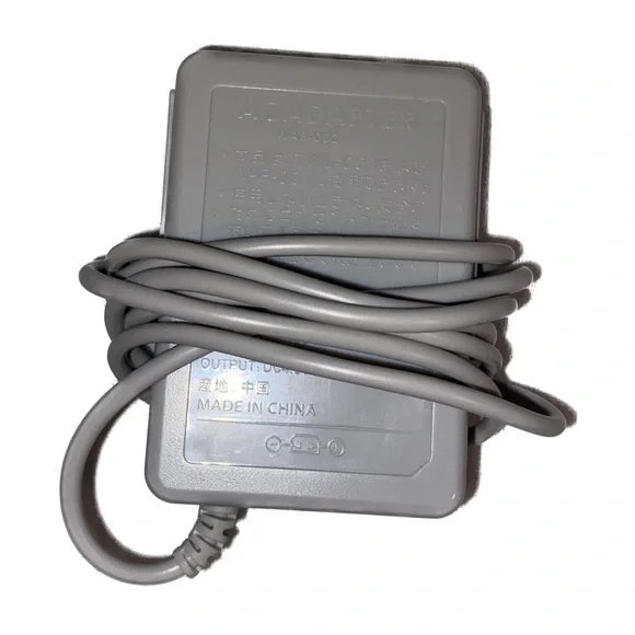 Voyee Wall Plug Adapter Charger for Nintendo 3DS/DSi/DSi XL/2DS/2DS XL, 3.63 FT - Picture 3 of 4